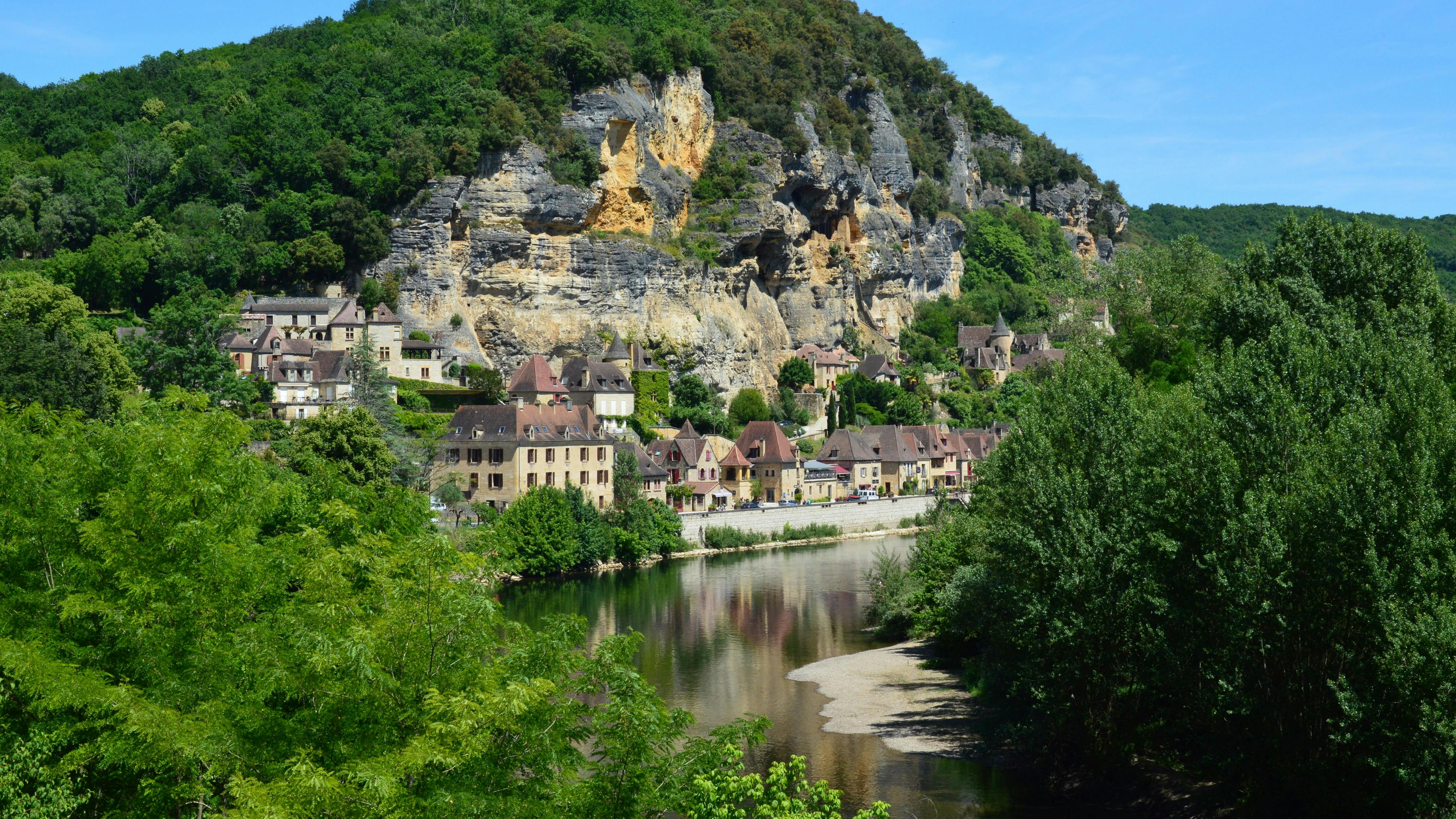Vue panoramique de la vallée de la Dordogne — Périgord